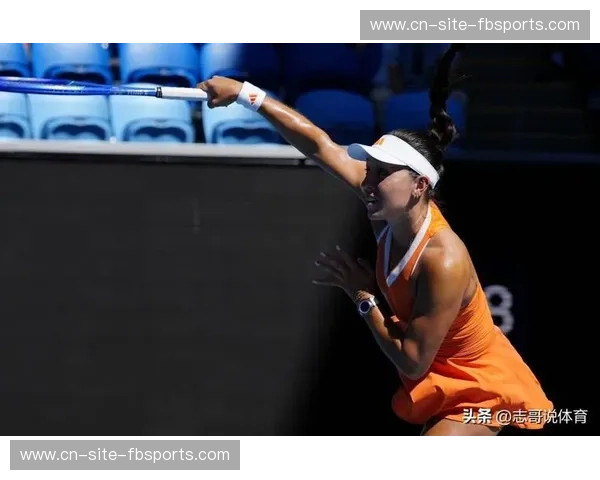塞莱赫梅蒂娃反拍变线精准 俄罗斯选手多拍相持占优