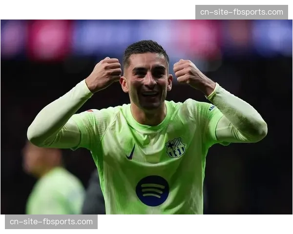 巴萨角球战术设计精妙 费兰托雷斯后点力压防守头球破僵局